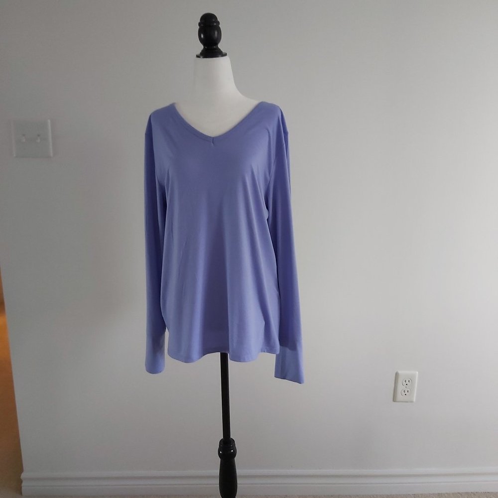 Beautiful Lavender Top With Deep V Back /Rouching